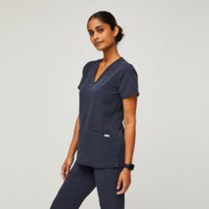 women's Quiet Navy Casma - Three-Pocket Scrub Top - XL / Quiet Navy